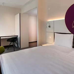 Hotel B-smart ***