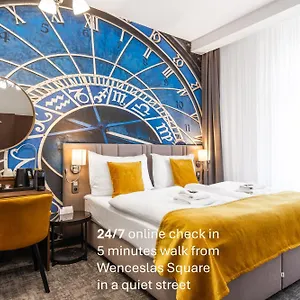 Hotell A1 Royal Plaza